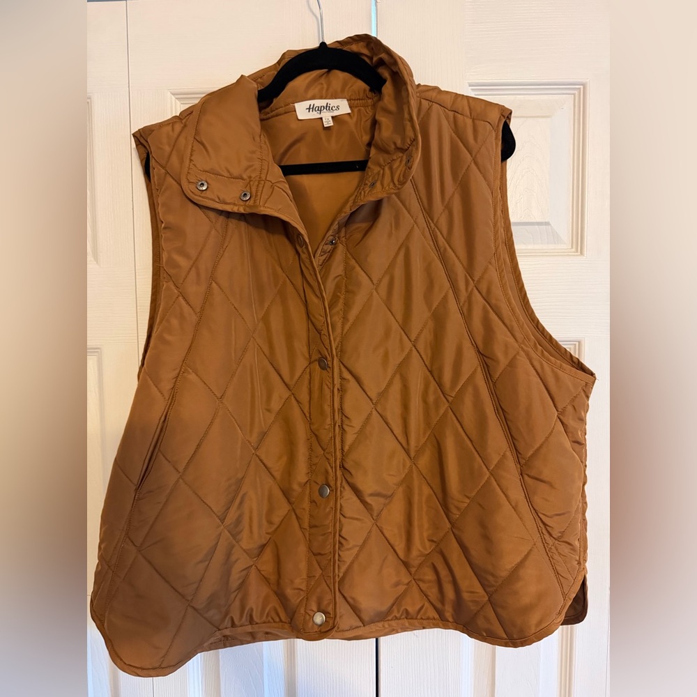 Women’s Quilted Sleeveless Vest - Brown
